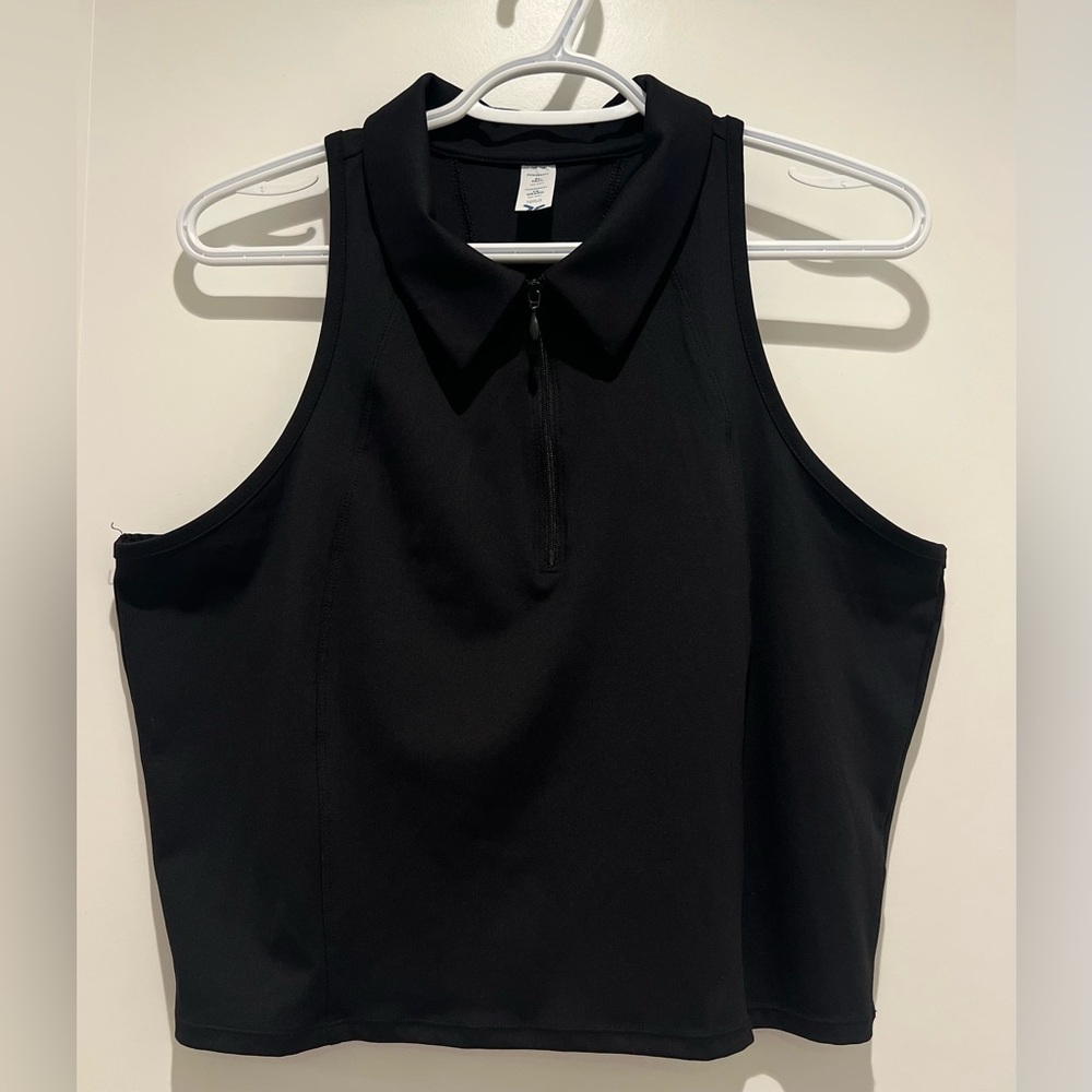 Old Navy Black Collared Athletic Cropped Tank Top - Picture 2 of 6